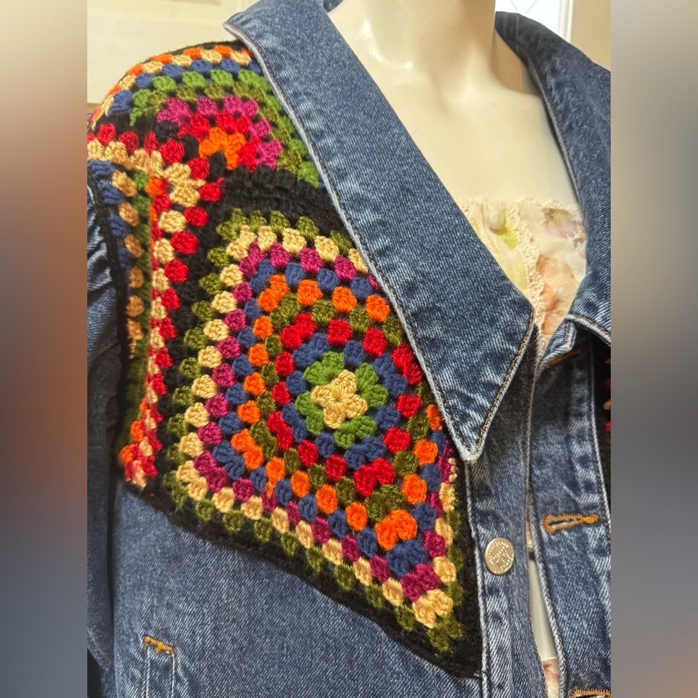 Farm Rio X Anthropologie Crochet Denim Trucker Jacket SZ Medium - Picture 12 of 15